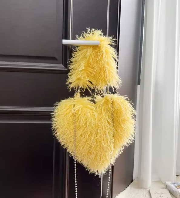Felize | Women Heart Plush Crossbody Bag